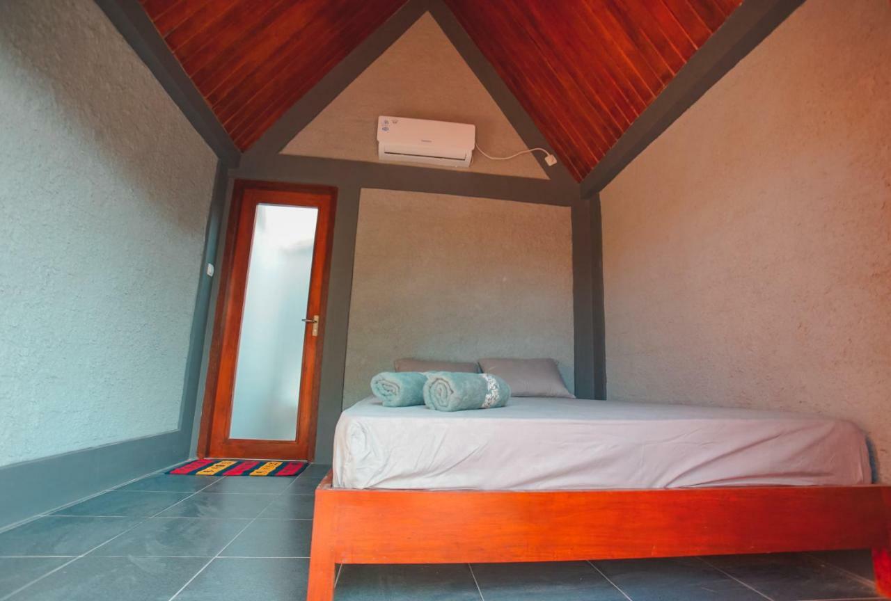E2 Guest House Karimunjawa Exterior photo