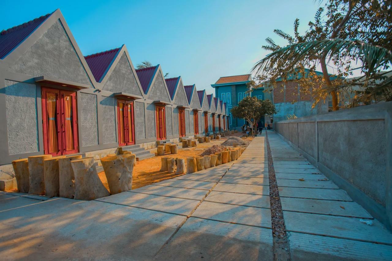 E2 Guest House Karimunjawa Exterior photo
